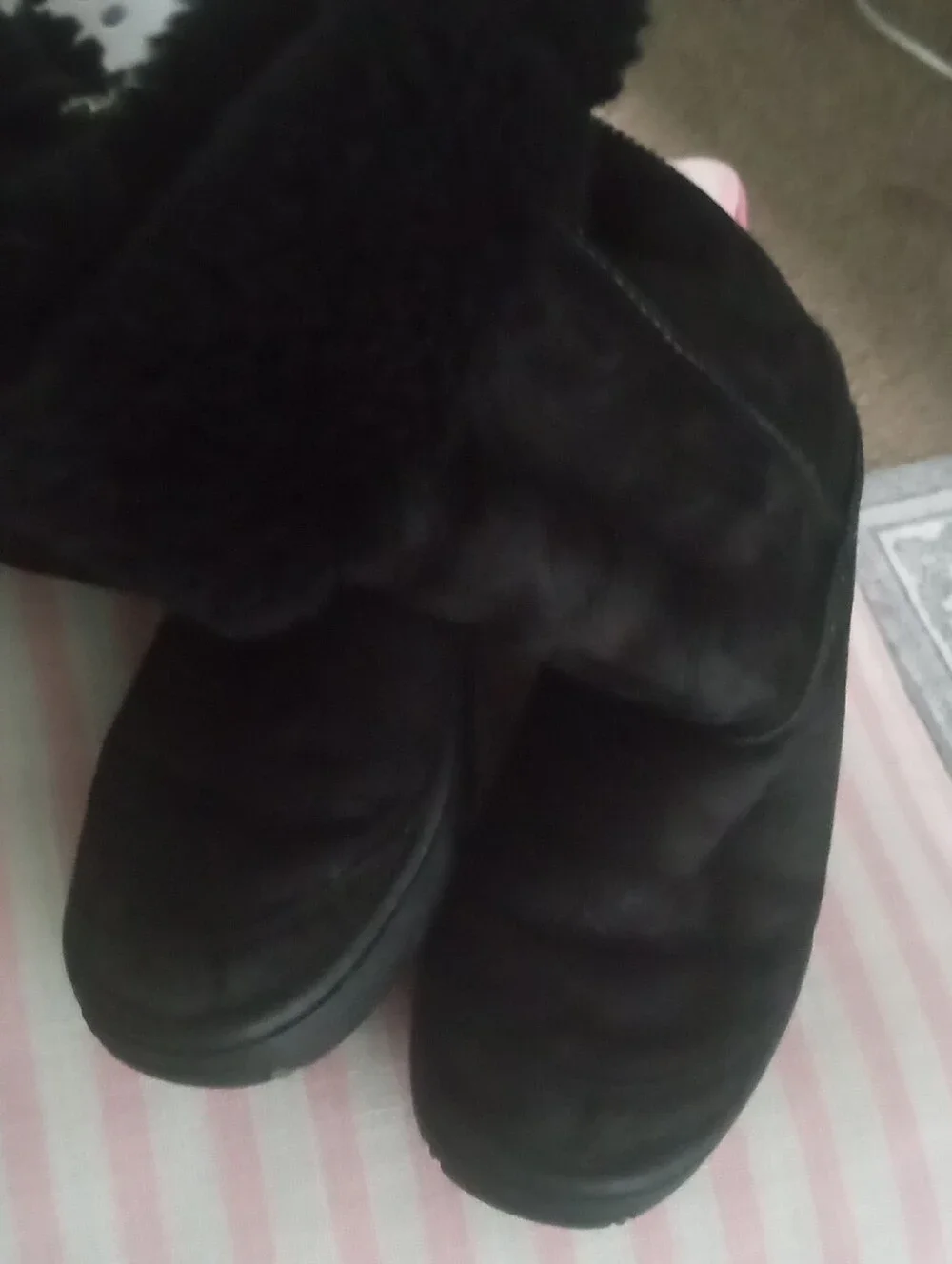 UGG warm women